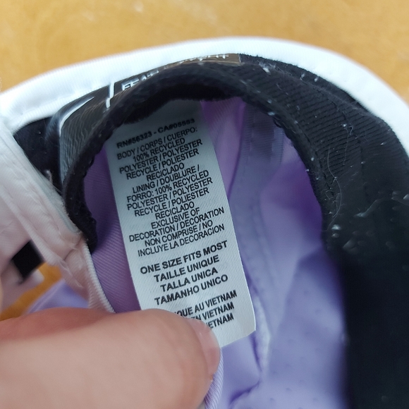 NIKE Purple Featherlight Dri-fit Running Hat - Picture 8 of 9